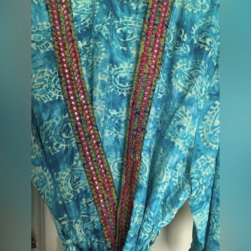 White Waves Silk Blend Kimono Cardigan - One Size NWOT🌴